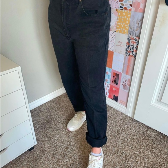 Bugle Boy Mom Jeans Highrise - Picture 3 of 6